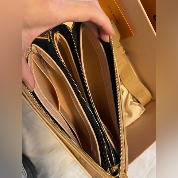 Excellent used condition Louis Vuitton Coussin PM with inserts, box full set - Picture 3 of 5